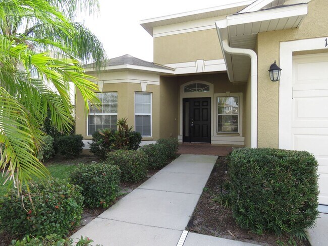 Building Photo - Large 4/2/3 Home renting $2850. month.