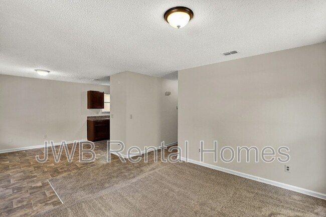 Building Photo - 2051 Yulee St