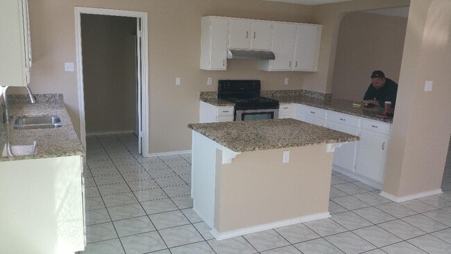 Building Photo - 8006 Falcon Meadow Dr