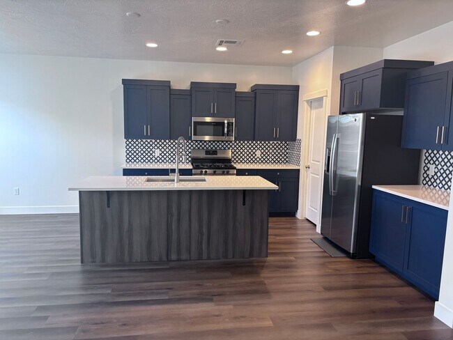 Foto del edificio - 3 bed | 2.5 bath single story with office