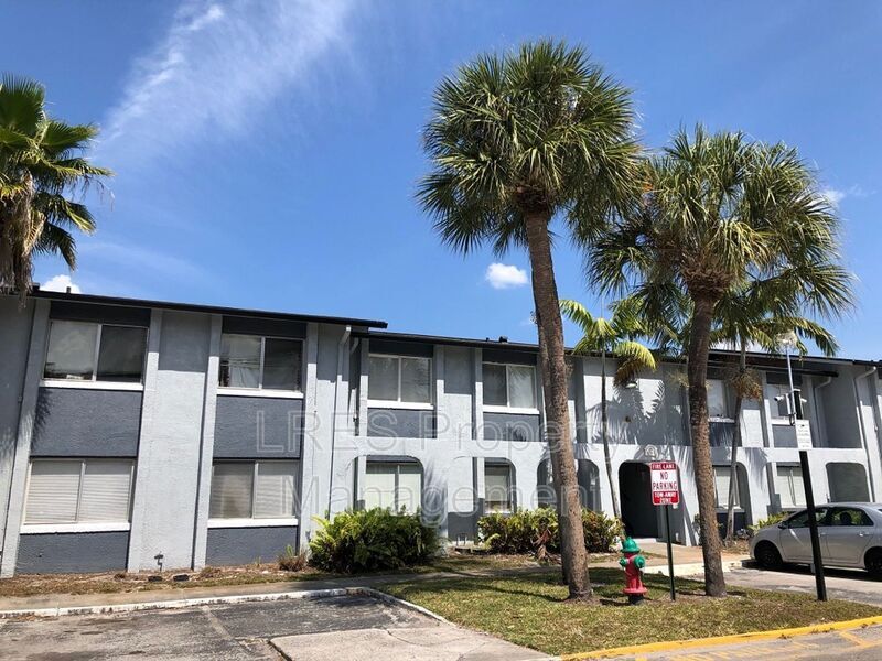Foto principal - 4725 S Texas Ave