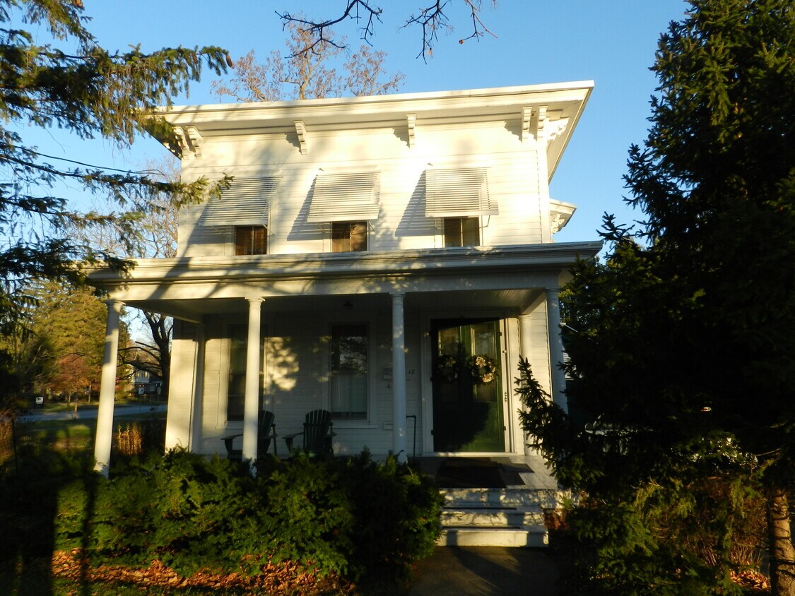 12 Forman St Unit 1, Cazenovia, NY 13035 Apartments in Cazenovia, NY