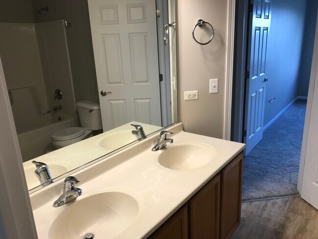 Foto del edificio - 538 Mallard Ln