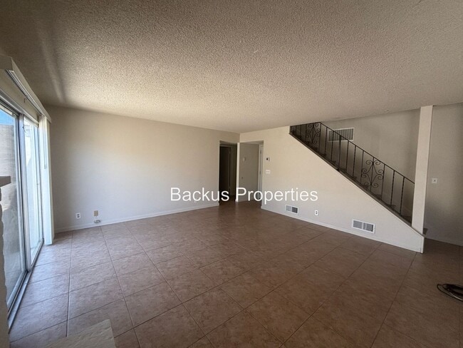 Foto del edificio - Great home in North Salinas -Three bedrooms