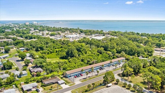 Interior Photo - 810 Sycamore