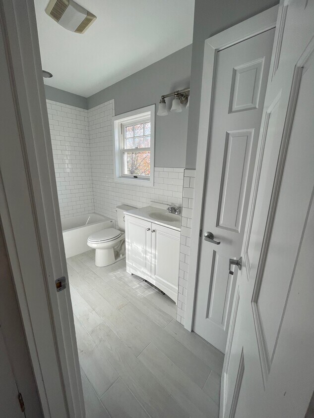 Bathroom - 43 Main St