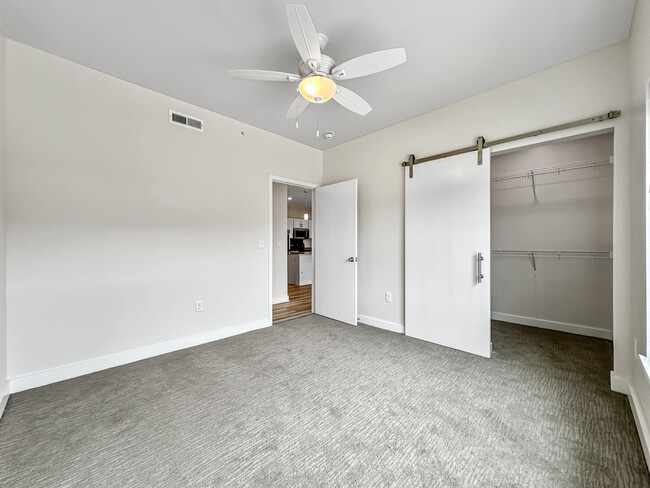 Building Photo - Stratford Pointe