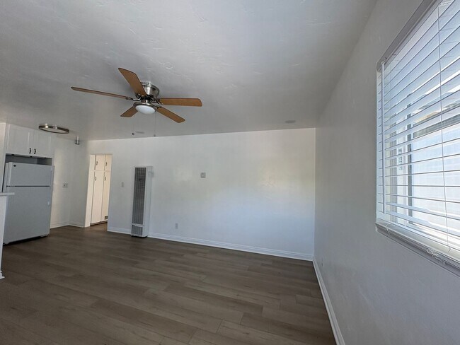 Foto del edificio - 4217-4221 3rd Ave