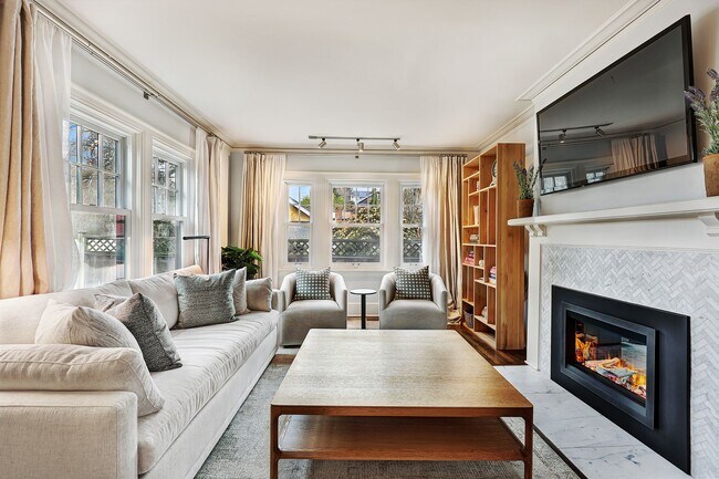 Foto del edificio - Ravenna Home