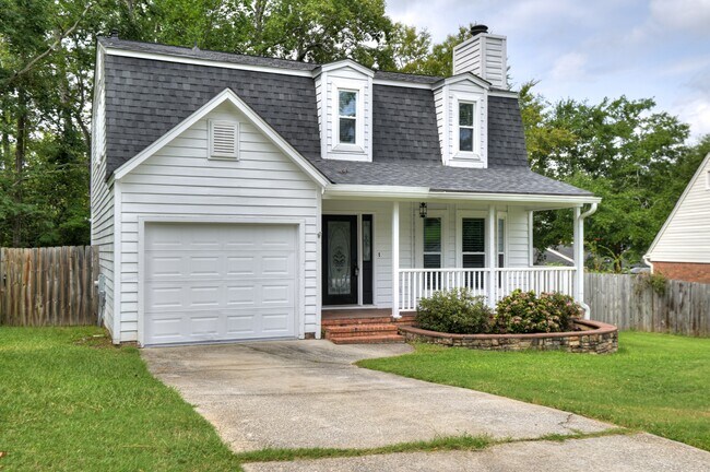 Foto del edificio - 454 Windtree Pl