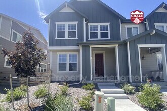 Building Photo - 389 Rodden Dr