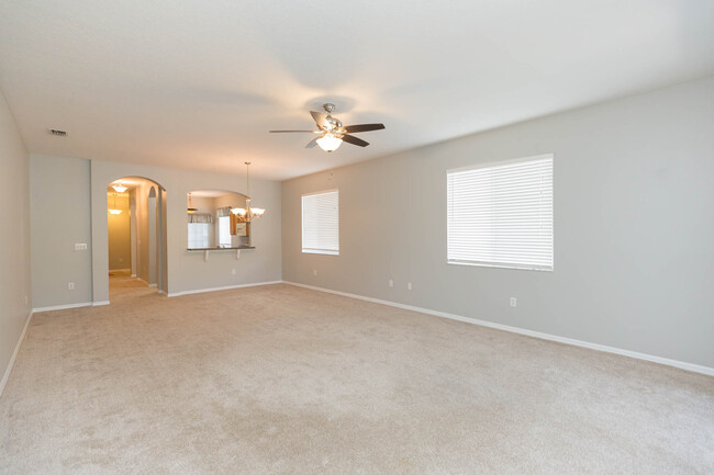 Large great room (combined living room/dining room) - 18135 Nassau Point Dr