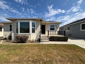 Building Photo - 4632 Palo Verde Ave