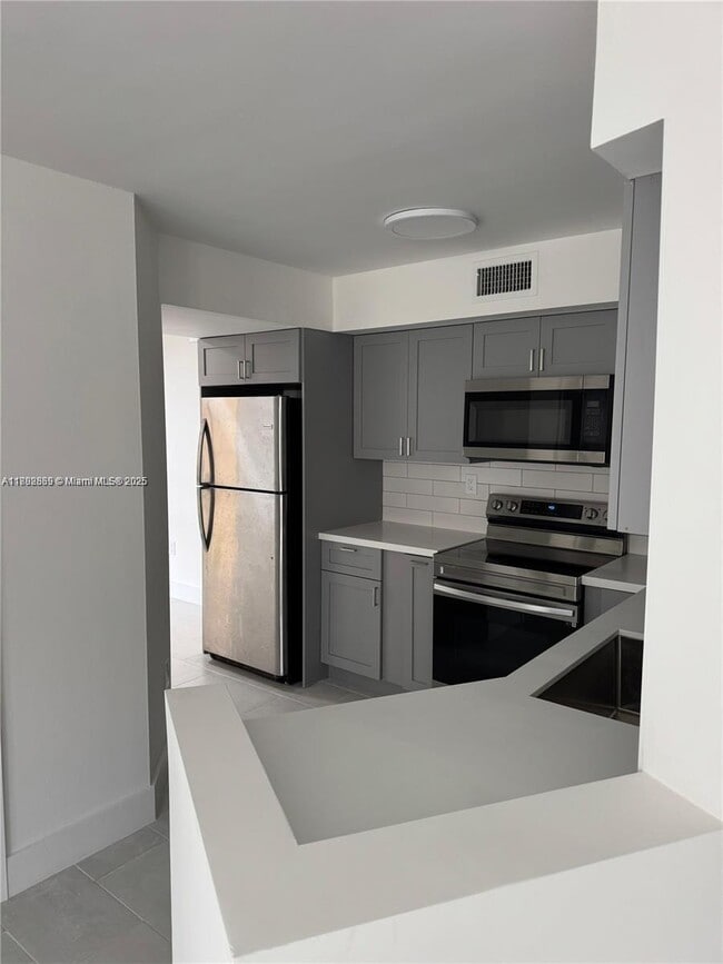 Building Photo - 1280 S Alhambra Cir