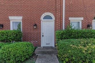 Building Photo - 5007 Birchman Ave