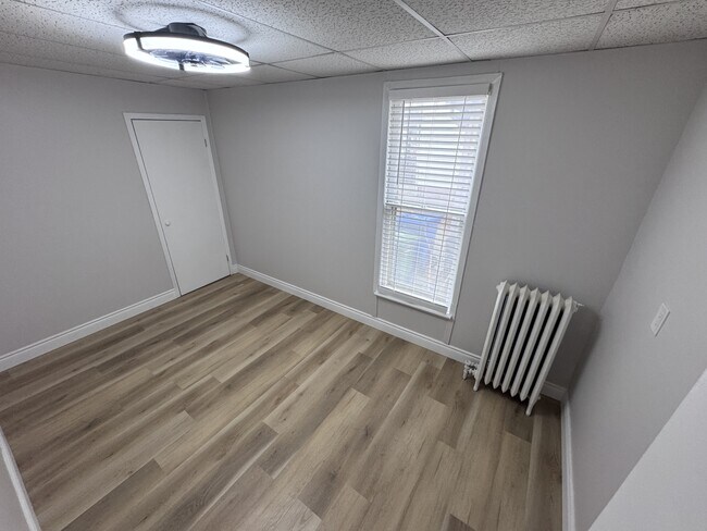 Building Photo - 454 Vera Pl