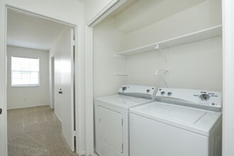 Building Photo - 5800 Lumberdale Rd