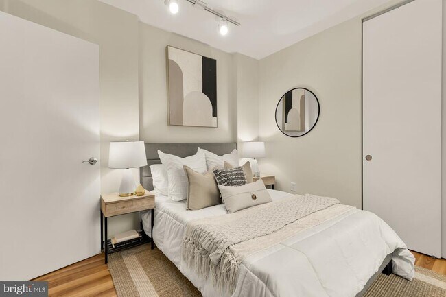 Foto del edificio - 3534 10th St NW