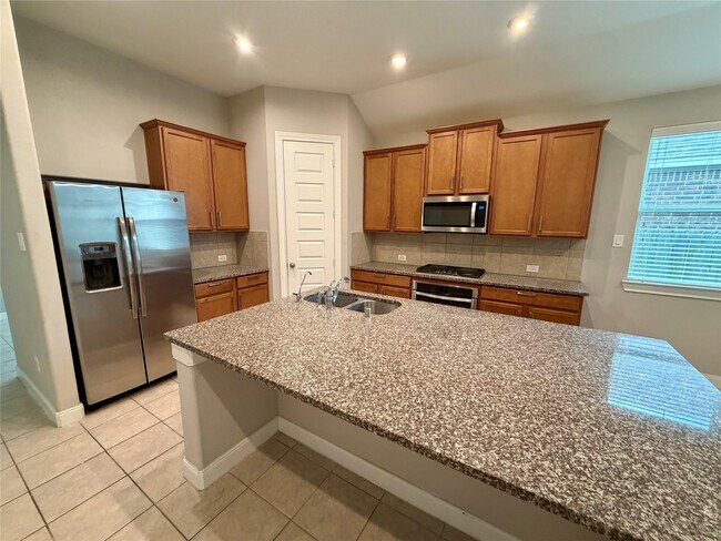 Foto del edificio - 6003 Skylar Meadows Ct