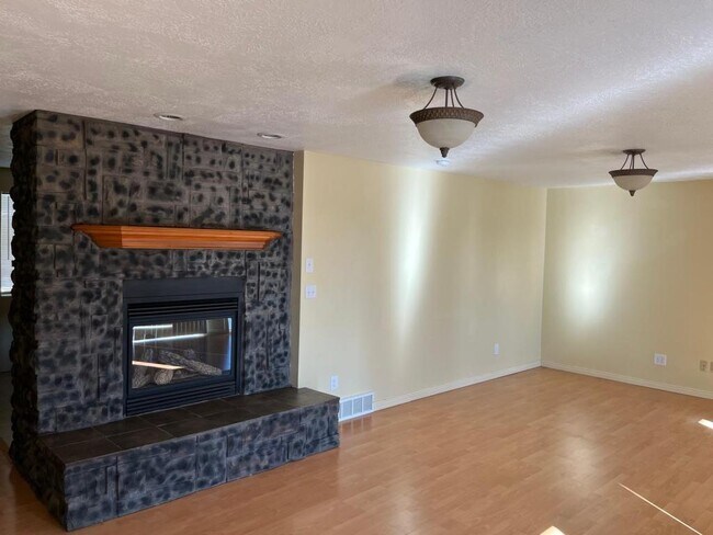 Building Photo - 529 N Highland Blvd