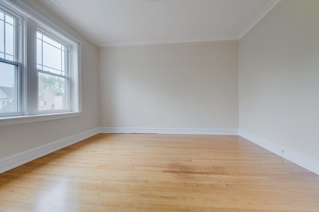 Foto del edificio - 1919 W Estes Ave