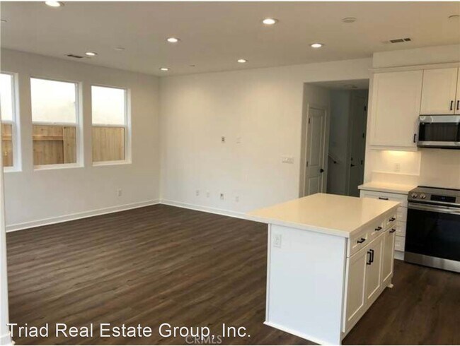 Building Photo - 4 br, 3.5 bath House - 1874 San Luis Ranch...