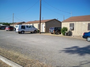 Building Photo - Trails End Apartments