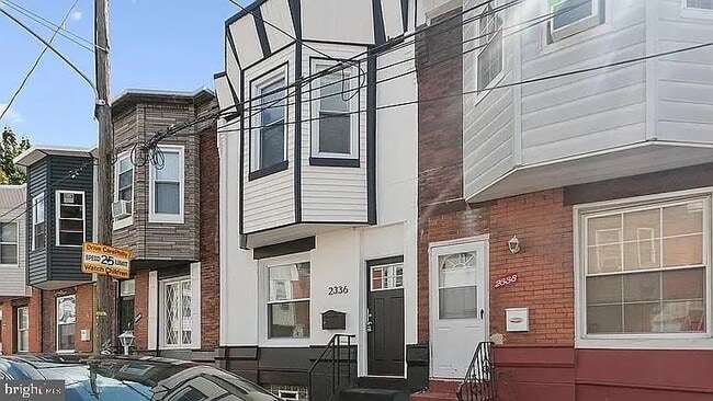 Building Photo - 2336 Pierce St