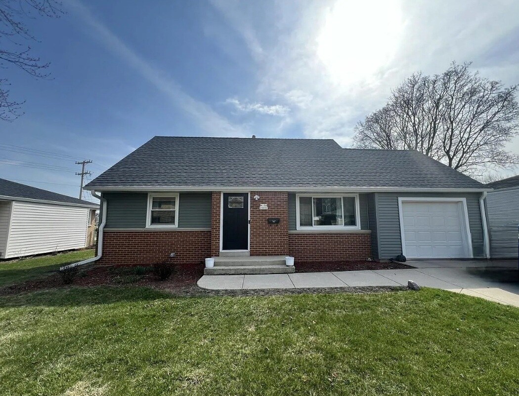 Foto principal - W158N9026 Charles Dr