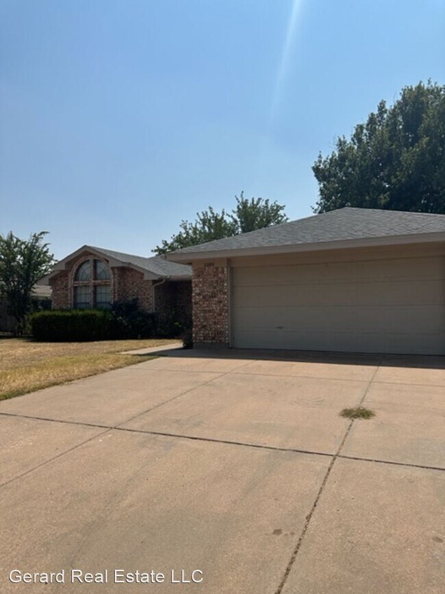 Foto del edificio - 4 br, 2 bath House - 5109 RYAN CIRCLE S