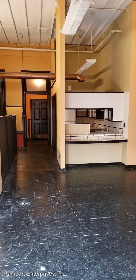 Foto del edificio - 600 N 6th St