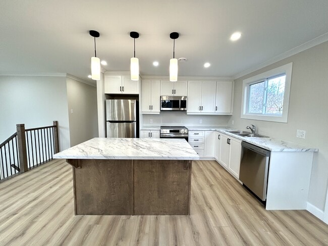 Building Photo - Ridgefield Apartments