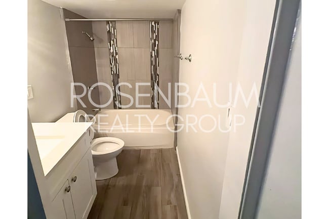 Foto del edificio - 6320 N 16th St