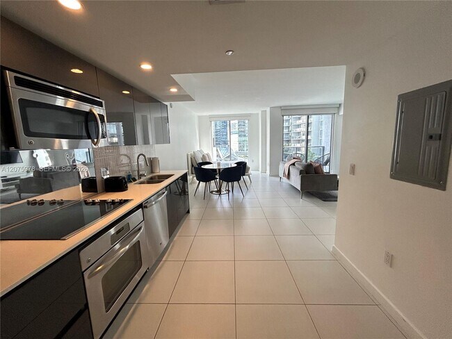 Foto del edificio - 31 SE 6th St