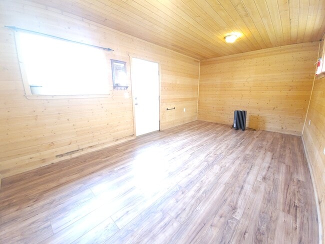 Building Photo - 19033 Whirlaway Rd