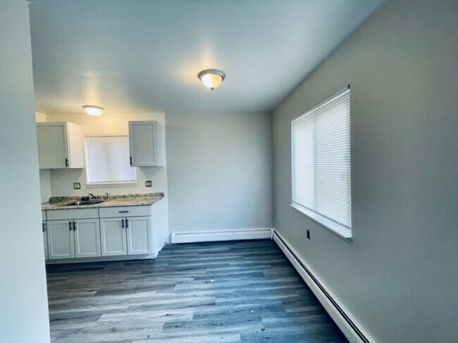 Foto del edificio - Cozy 3 Bedroom Ranch located on a quiet Wa...