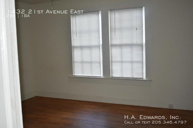 Building Photo - 1432 21st Avenue East Tuscaloosa, AL 35404
