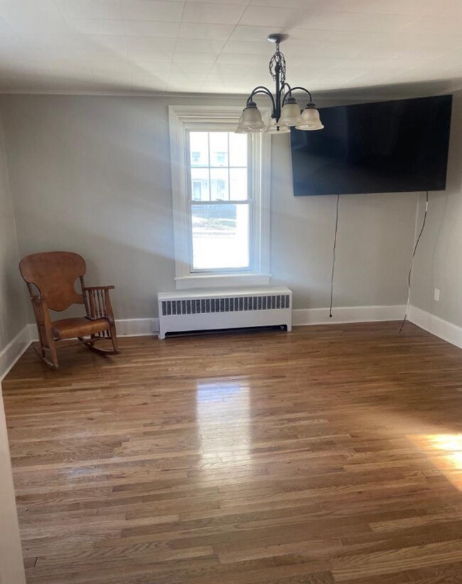 Foto del edificio - Beautiful 4 Bedroom, 1.5 Bath Colonial Style Home in Central York Schools!