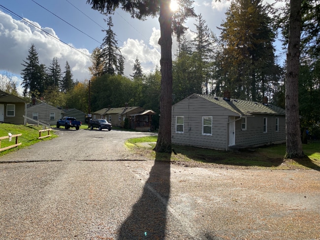 Building Photo - 12221 Beverly Park Rd