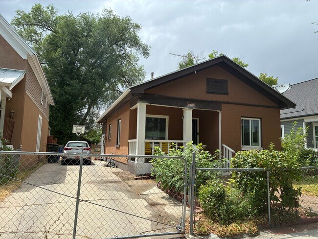 Building Photo - 3265 S Grant Ave