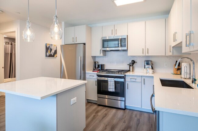 Building Photo - 405 Atlantic St