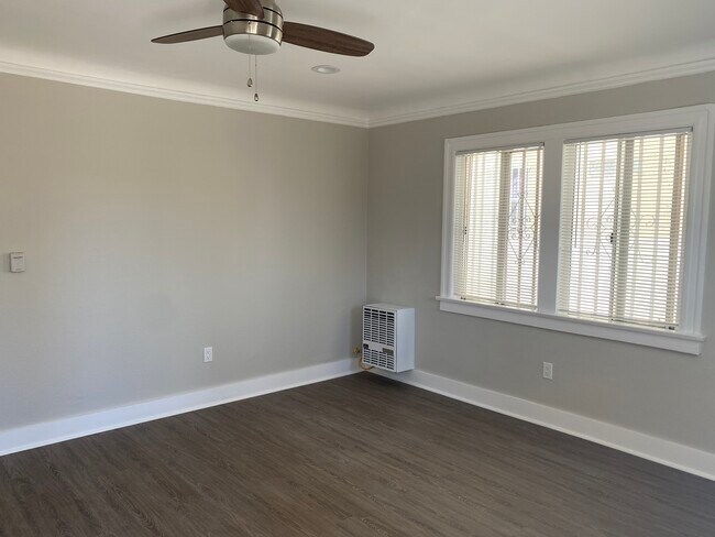Living Room - 1045 Browning Blvd