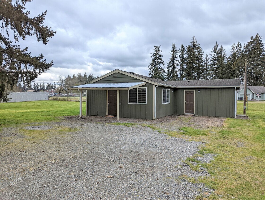 2130621310 Mountain Hwy E Spanaway, WA 98387 Alquileres en Spanaway