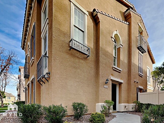 Building Photo - 5733 S 21st Pl