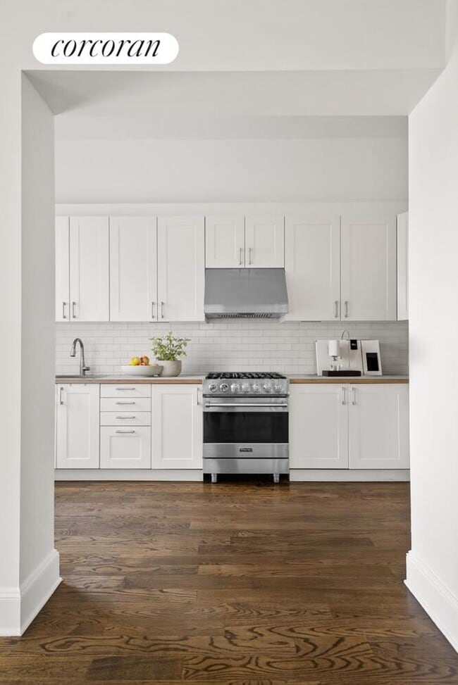 Building Photo - 74 3rd Pl