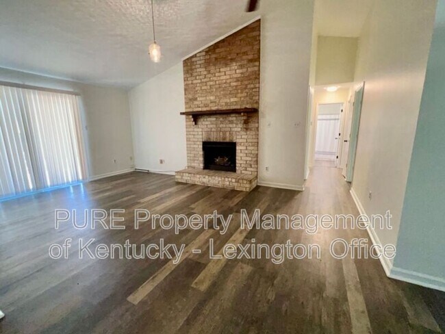 Building Photo - 1212 Fenwick Rd