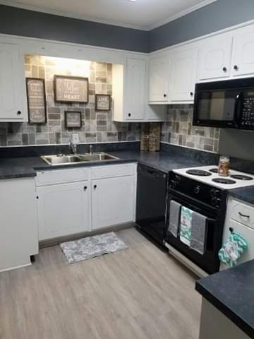 Kitchen (New range, microwave and dishwasher on order) - 4503 Heyman Ln