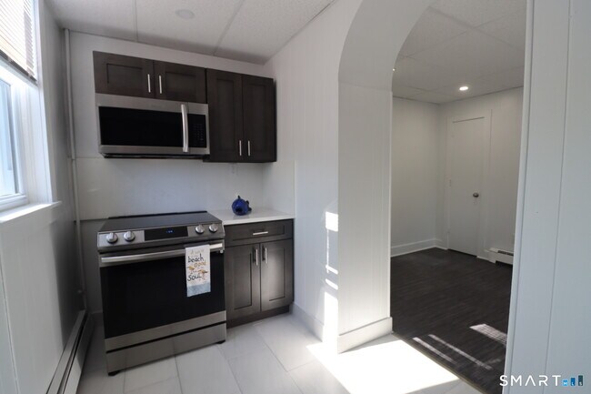 Foto del edificio - 156 Garfield Ave