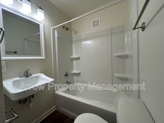 Foto del edificio - 609 W 14th St