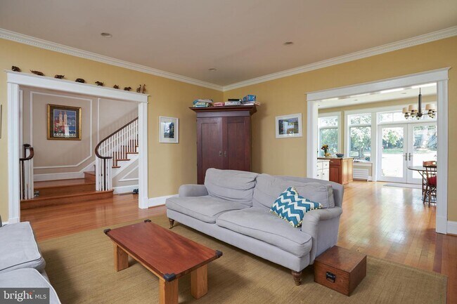 Foto del edificio - 1715 Varnum St NW